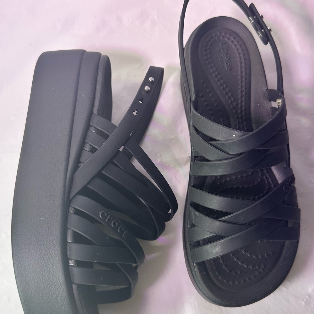 CROCS Women's Black Strappy Platform Sandal - Picture 5 of 9